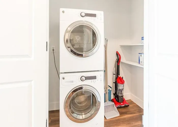 Landing Modern With Amazing Amenities Apartment Tempe