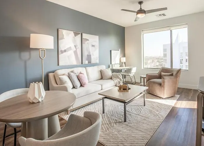 Landing Modern With Amazing Amenities Apartment *